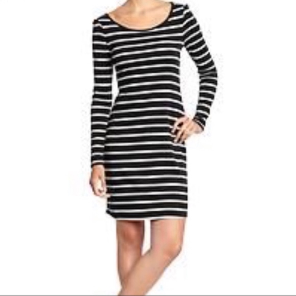 Old Navy Black & White Stripe Long Sleeve Dress - Picture 7 of 7